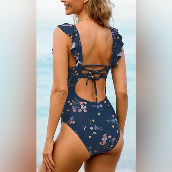 Cupshe Women's Ruffle Lace Up One Piece Swimsuit Blue Floral Womens XS & Med NWT - Picture 3 of 7